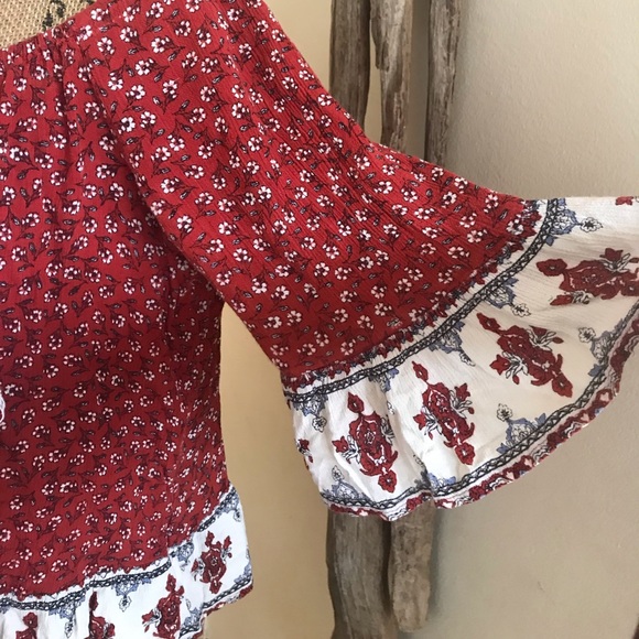 💗 3/$15 BAND OF GYPSIES boho off the shoulder top - Picture 4 of 8